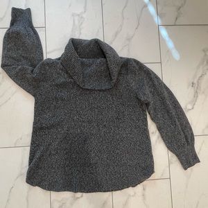 Tahari women’s turtleneck sweater